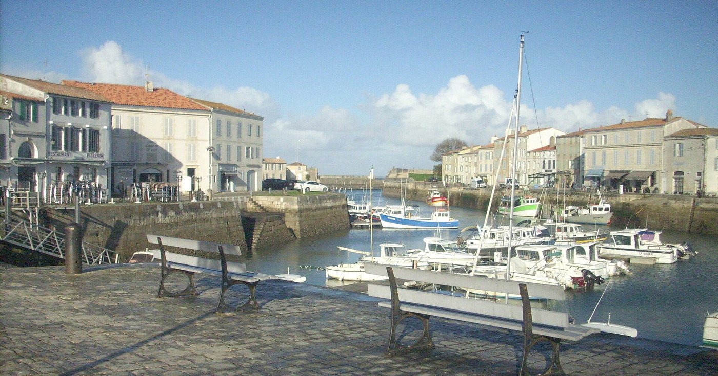 Île de Ré cityscape