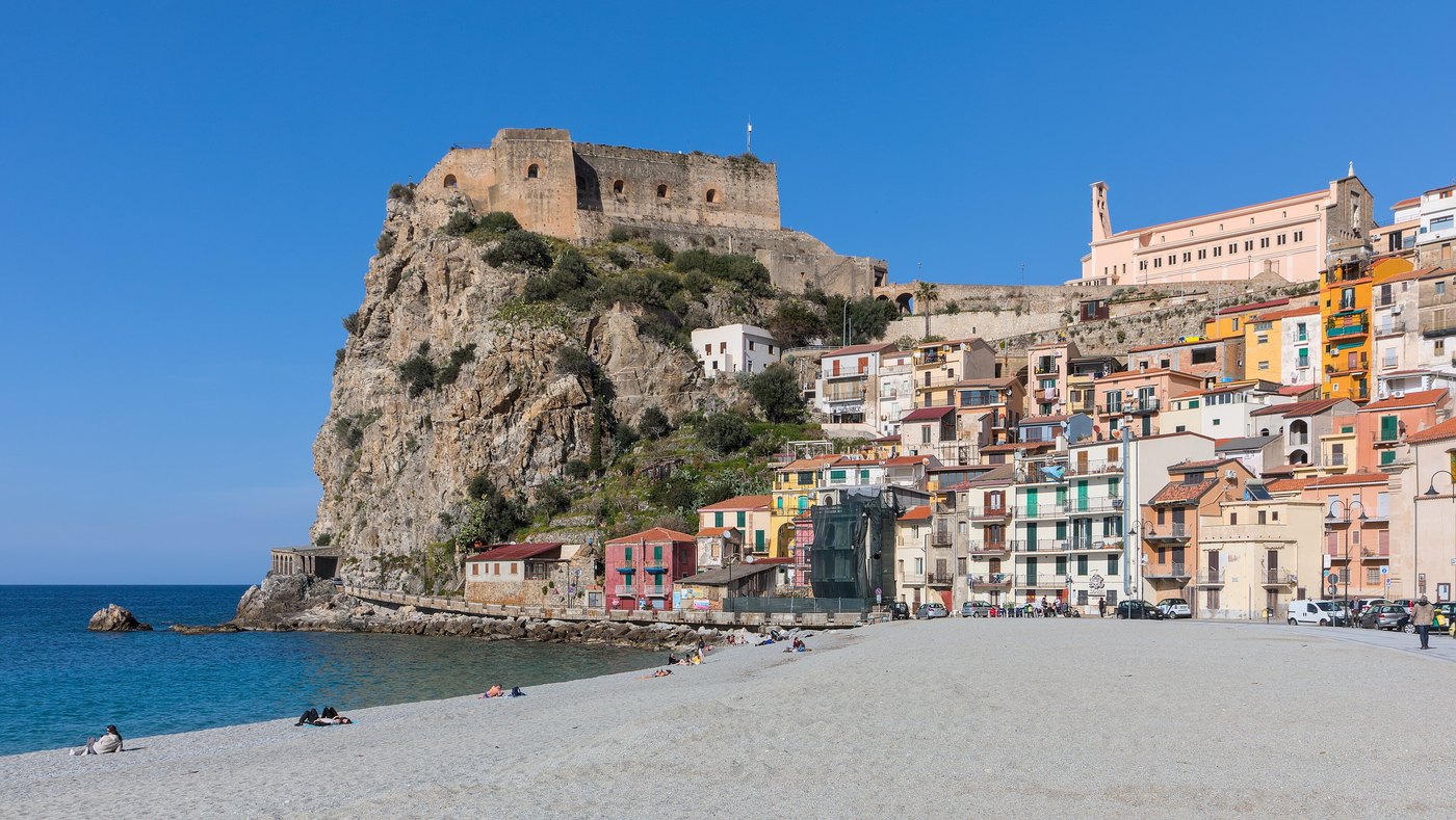Scilla cityscape